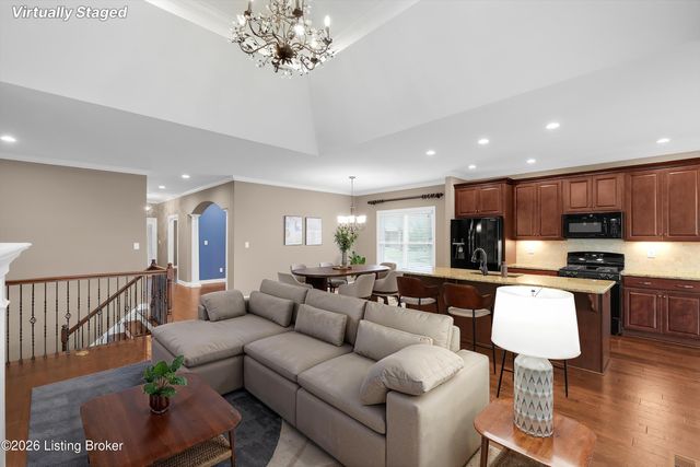 16033 Carefree Pl, Louisville, KY 40245