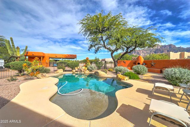 5098 E 4TH Avenue, Apache Junction, AZ 85119