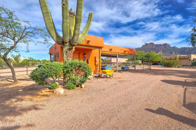 5098 E 4TH Avenue, Apache Junction, AZ 85119