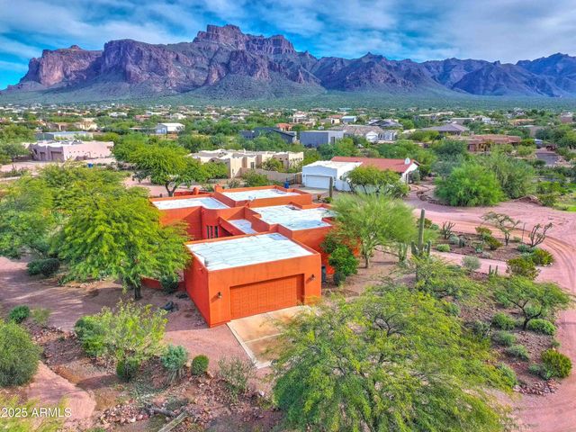 5098 E 4TH Avenue, Apache Junction, AZ 85119