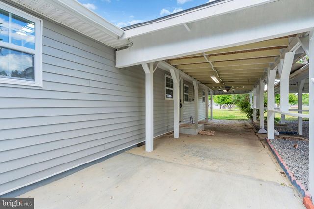 6202 MARYE RD, Woodford, VA 22580