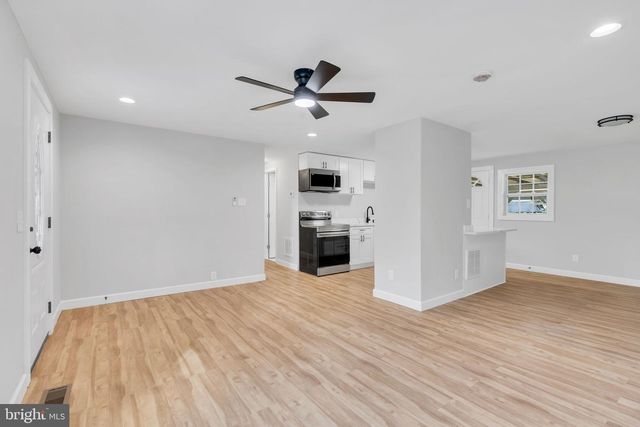 6202 MARYE RD, Woodford, VA 22580