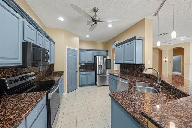 2810 RAVENDALE LANE, Holiday, FL 34691