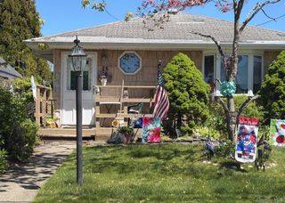 15 E Jackson Avenue, Babylon, NY 11702