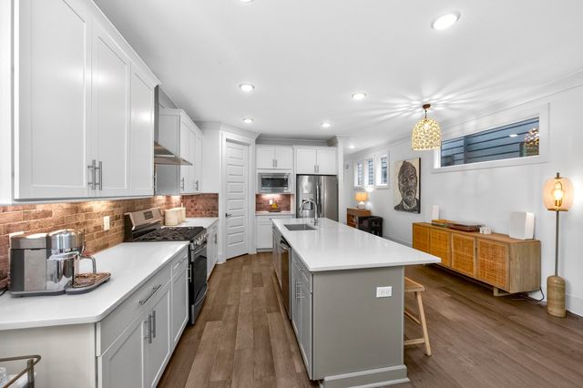 217 Eastmoreland St Unit B, Nashville, TN 37207