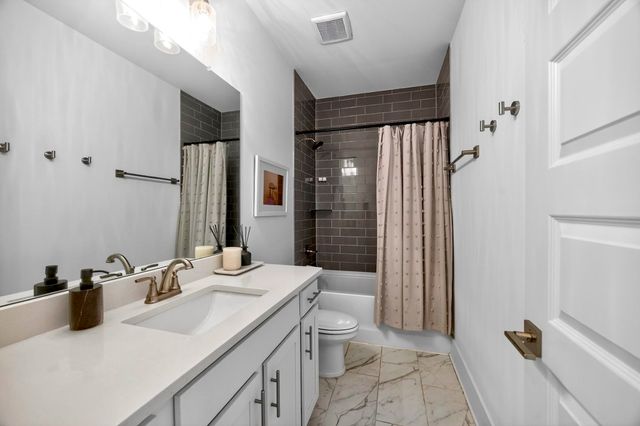 217 Eastmoreland St Unit B, Nashville, TN 37207