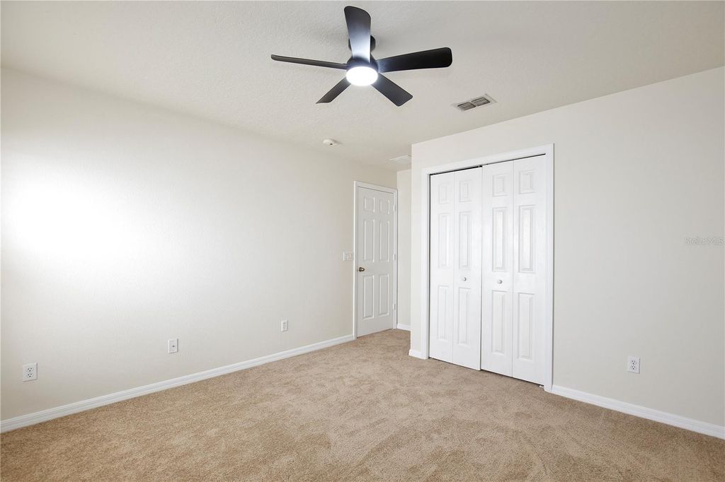 Image 19 of property listing at 1236 BLACKWATER POND DRIVE, Orlando, FL 32828