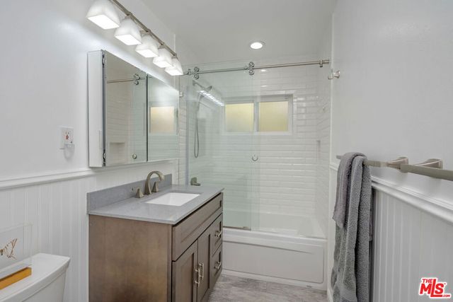 2458 Zorada Drive, Los Angeles, CA 90046