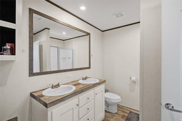 5366 West Belt, Brazoria, TX 77422