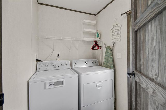 5366 West Belt, Brazoria, TX 77422
