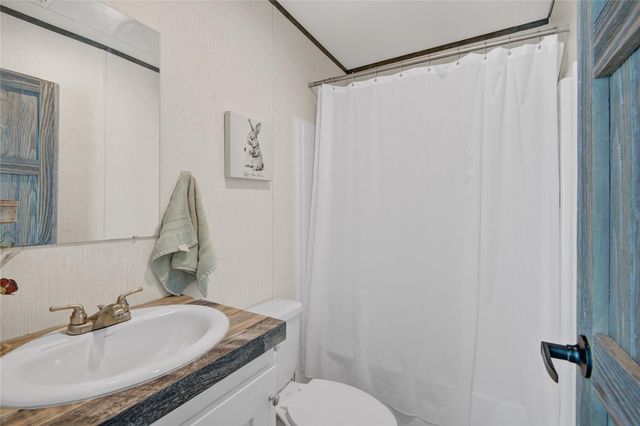 5366 West Belt, Brazoria, TX 77422