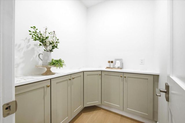 416 ONEIDA PL NW, Washington, DC 20011