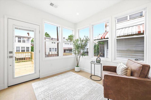 416 ONEIDA PL NW, Washington, DC 20011