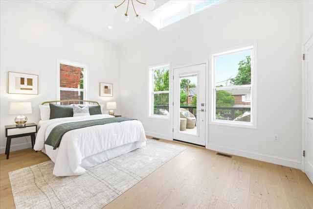 416 ONEIDA PL NW, Washington, DC 20011