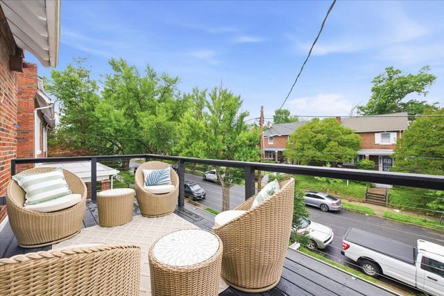 416 ONEIDA PL NW, Washington, DC 20011