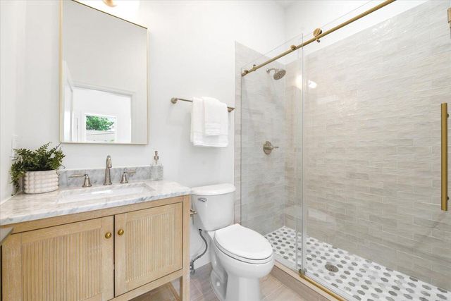 416 ONEIDA PL NW, Washington, DC 20011
