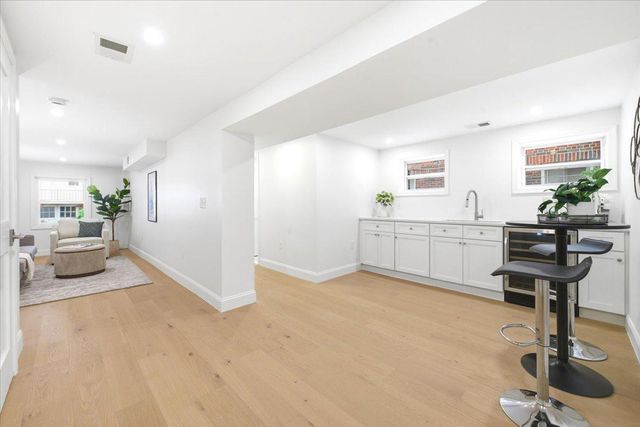416 ONEIDA PL NW, Washington, DC 20011