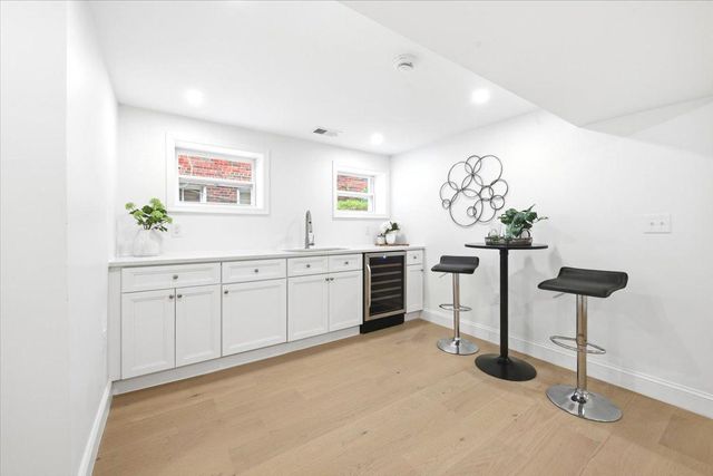 416 ONEIDA PL NW, Washington, DC 20011