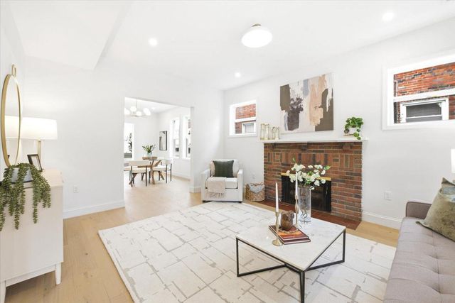 416 ONEIDA PL NW, Washington, DC 20011