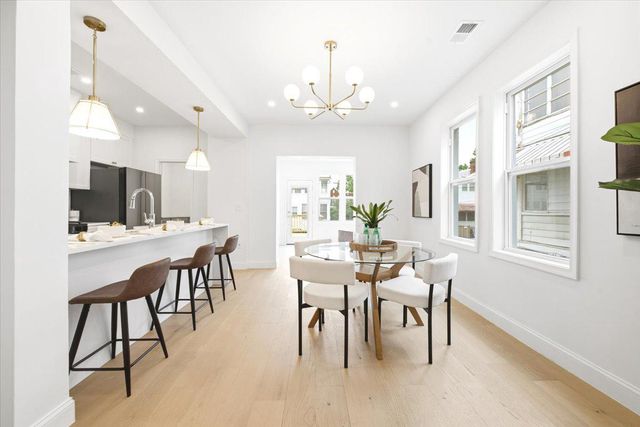 416 ONEIDA PL NW, Washington, DC 20011