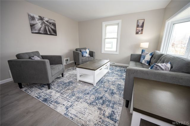 123 Southcrest Avenue, Cheektowaga, NY 14225