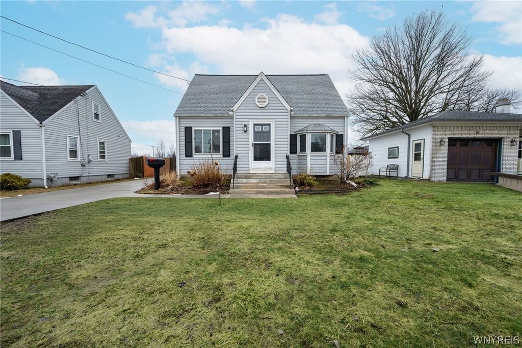 123 Southcrest Avenue, Cheektowaga, NY 14225