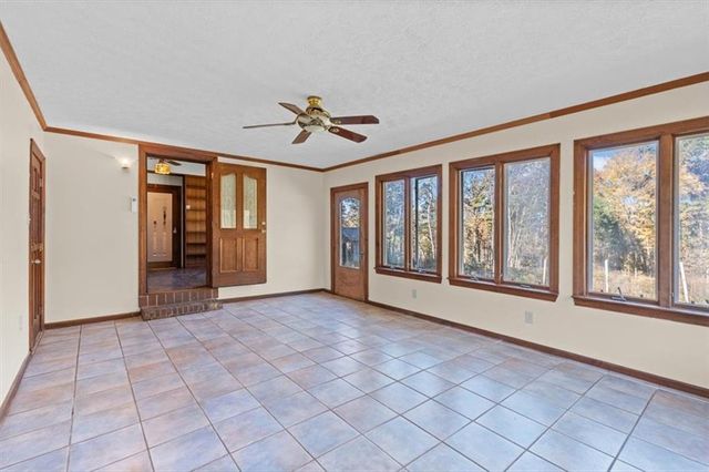 110A Williams Road SE, Silver Creek, GA 30173