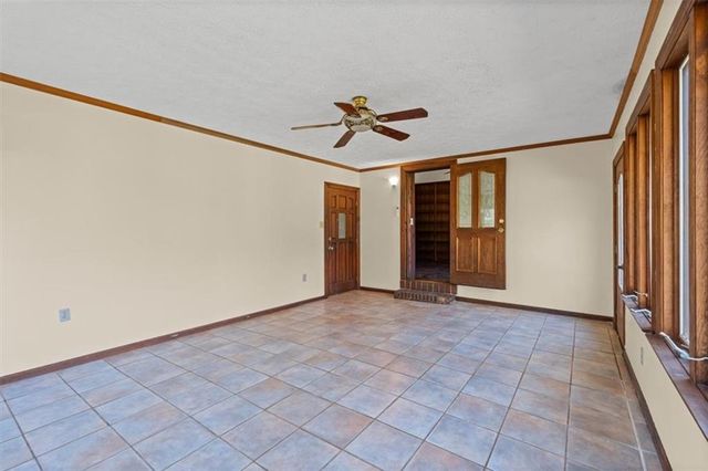 110A Williams Road SE, Silver Creek, GA 30173