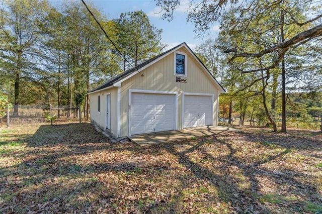 110A Williams Road SE, Silver Creek, GA 30173