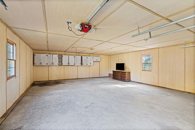 110A Williams Road SE, Silver Creek, GA 30173
