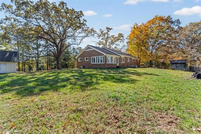 110A Williams Road SE, Silver Creek, GA 30173