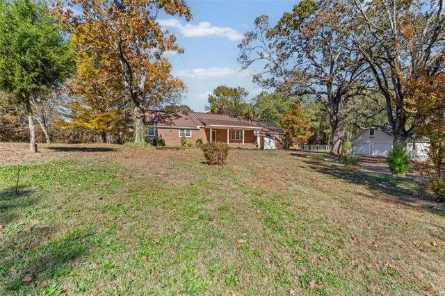 110A Williams Road SE, Silver Creek, GA 30173