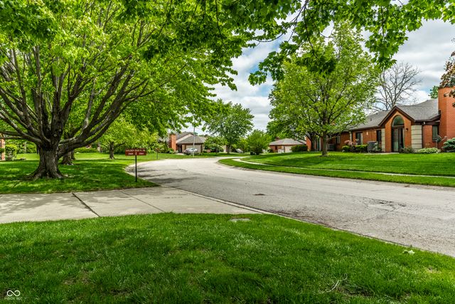 2103 Oak Run North Drive, Indianapolis, IN 46260