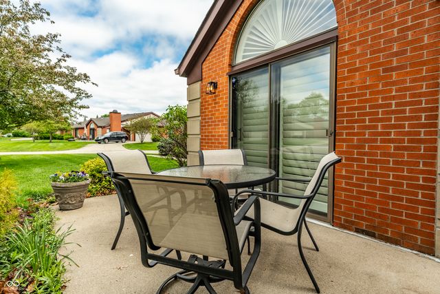 2103 Oak Run North Drive, Indianapolis, IN 46260