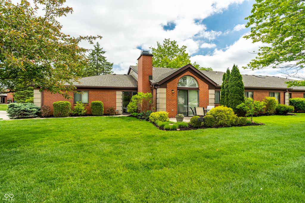 2103 Oak Run North Drive, Indianapolis, IN 46260