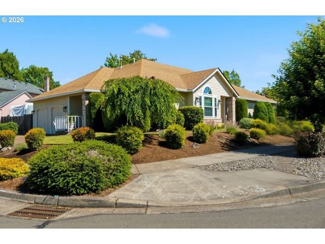 679 Ne MARYANN Ct, Hillsboro, OR 97124