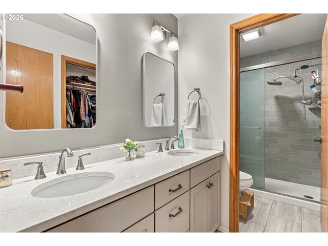 32898 Sw Keys Landing Way, Scappoose, OR 97056