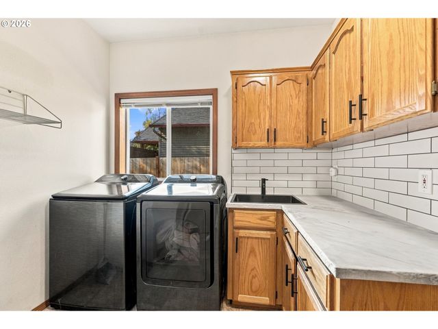 32898 Sw Keys Landing Way, Scappoose, OR 97056