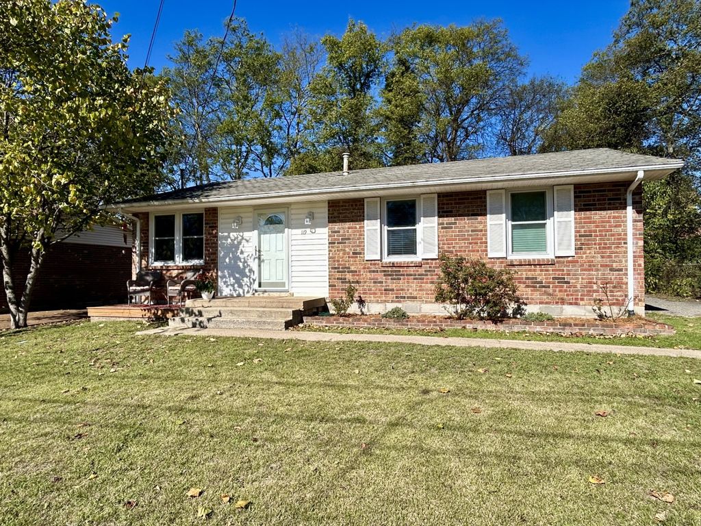 119 Cline Ave, Hendersonville, TN 37075
