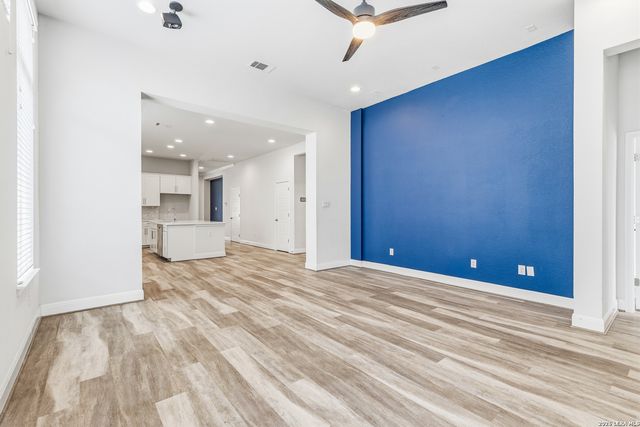 12422 CHENA LK, San Antonio, TX 78249