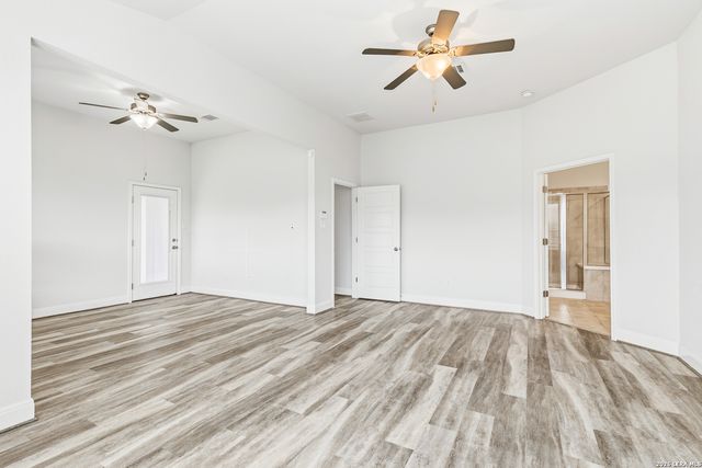12422 CHENA LK, San Antonio, TX 78249