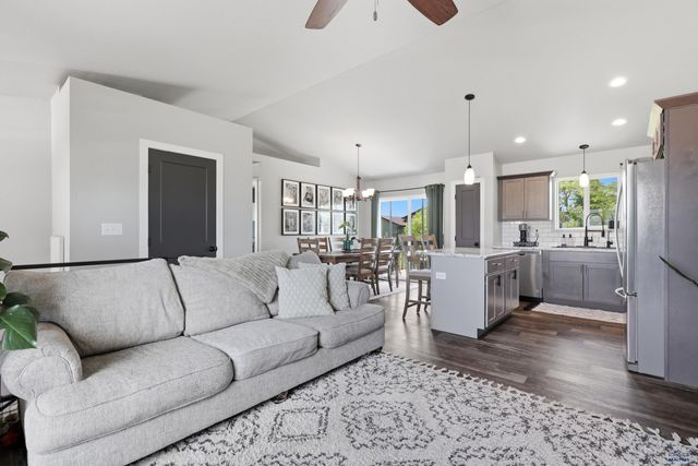 657 RACHEL LN, Box Elder, SD 57719