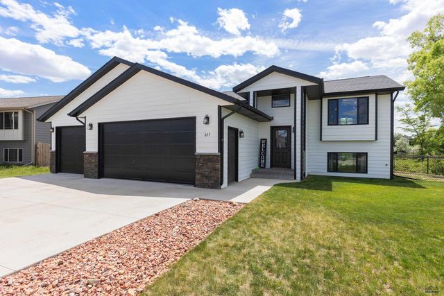 657 RACHEL LN, Box Elder, SD 57719