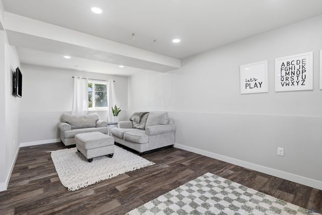 657 RACHEL LN, Box Elder, SD 57719