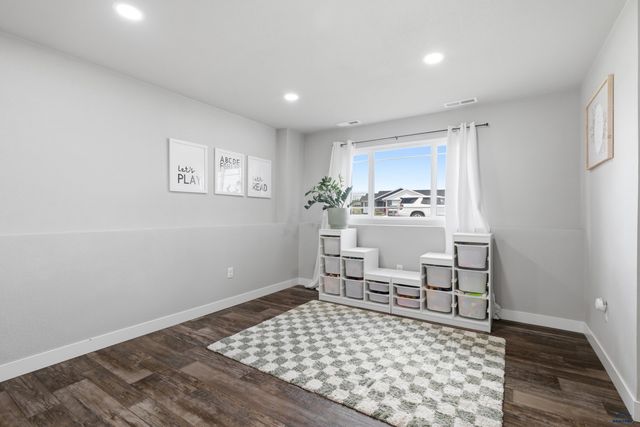 657 RACHEL LN, Box Elder, SD 57719