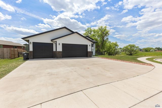 657 RACHEL LN, Box Elder, SD 57719