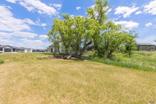 657 RACHEL LN, Box Elder, SD 57719