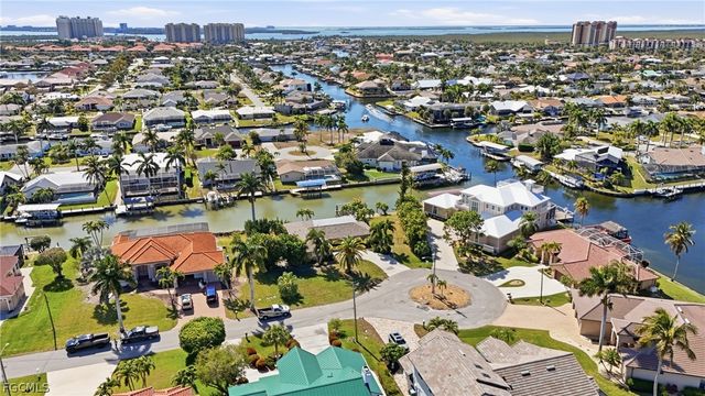 1230 SW 53rd TER, Cape Coral, FL 33914