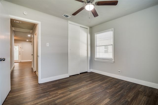 311 Ridgefield Circle, Mesquite, TX 75149