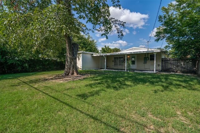 311 Ridgefield Circle, Mesquite, TX 75149